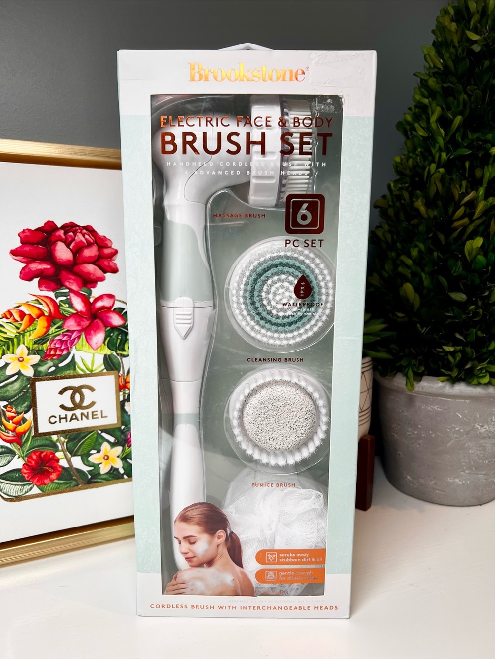 Brookstone Handheld Cordless Electric Face & Body Brush Set (4 Brush Heads)